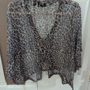Nina Leonard Black and Cream Patterned Blouse